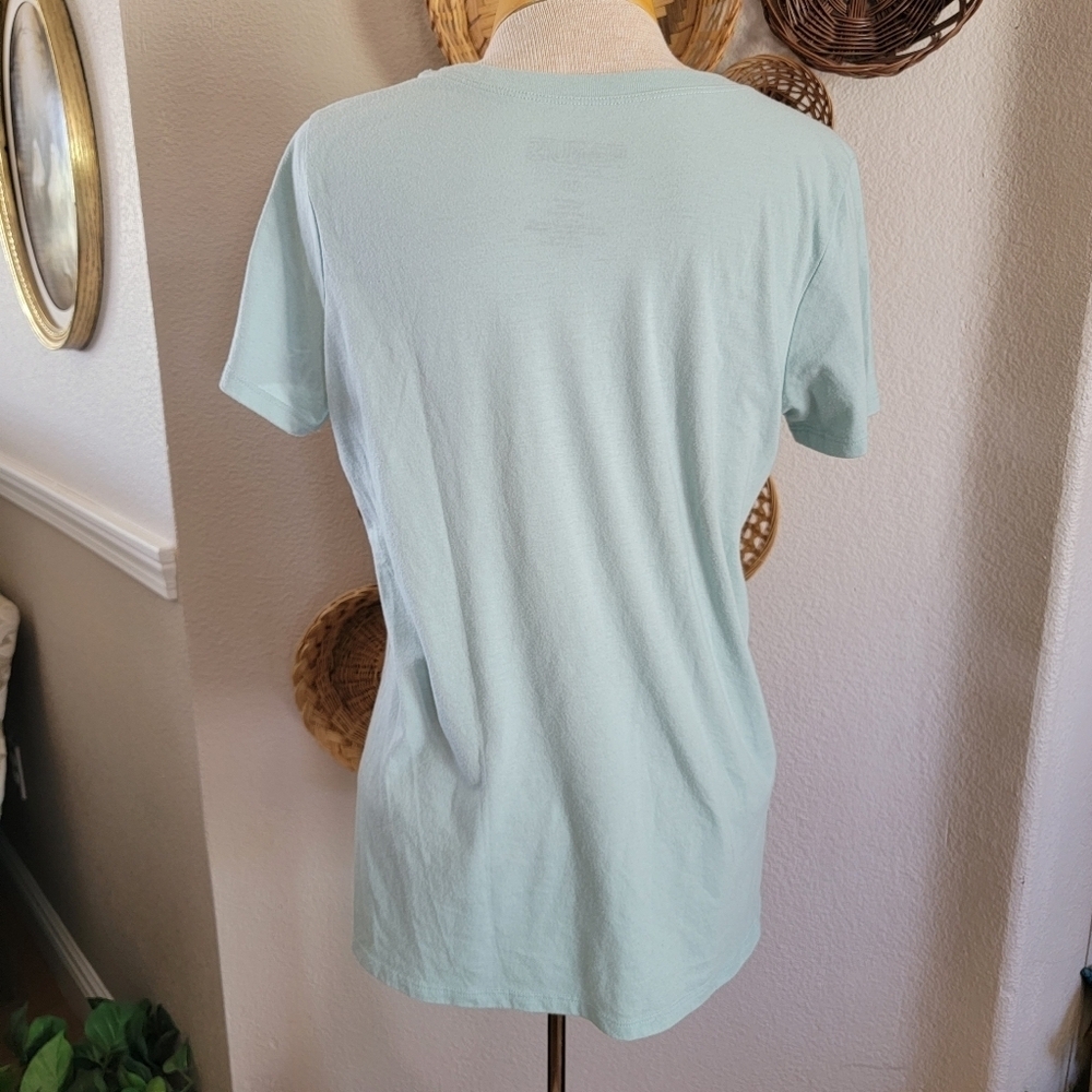 Torrid Peanuts Graphic T-Shirt in Light Blue Sz 00 L - Picture 3 of 4